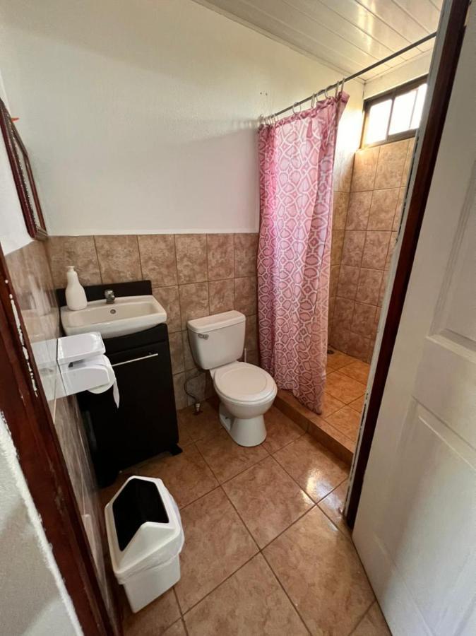 Cabinas Playa Bandera Bed & Breakfast Parrita Ngoại thất bức ảnh