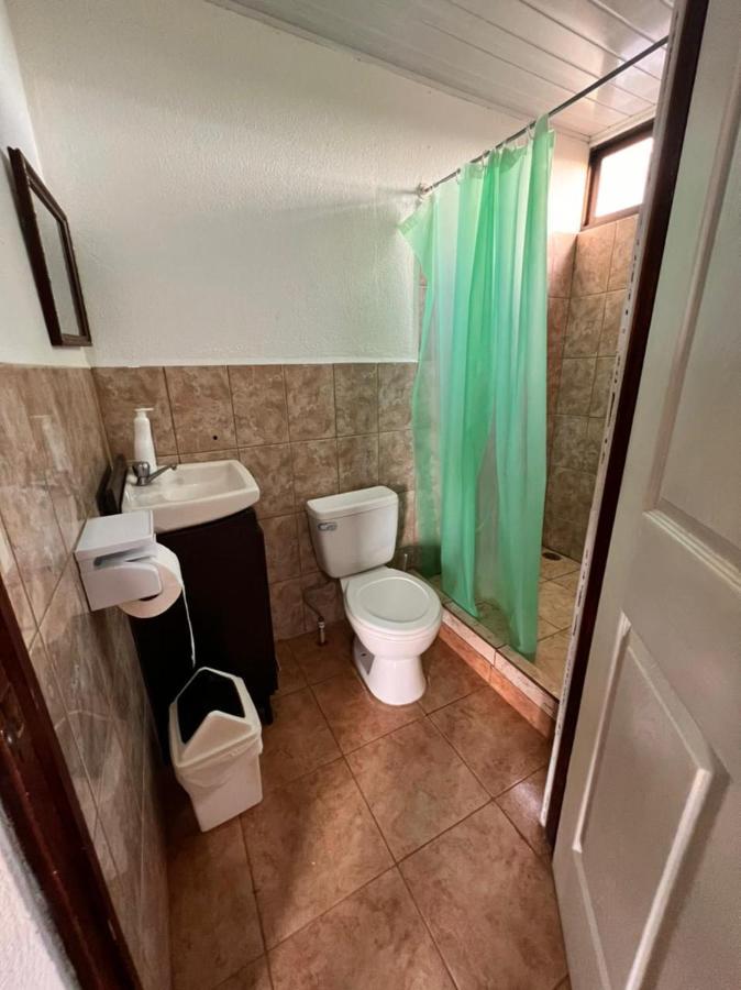 Cabinas Playa Bandera Bed & Breakfast Parrita Ngoại thất bức ảnh