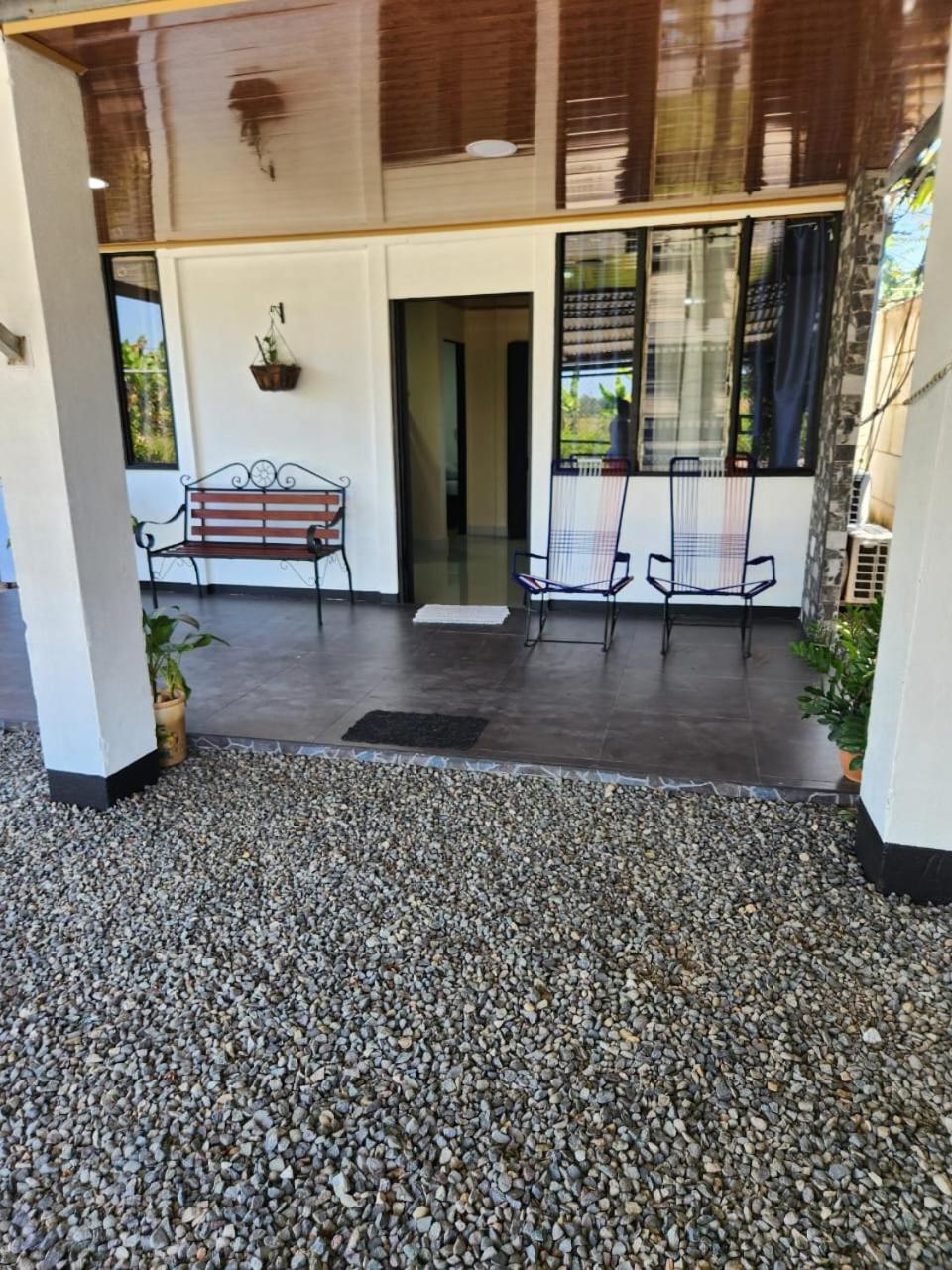 Cabinas Playa Bandera Bed & Breakfast Parrita Ngoại thất bức ảnh